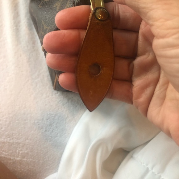 AUTHENTIC Louis Vuitton Speedy 25 - Picture 4 of 5